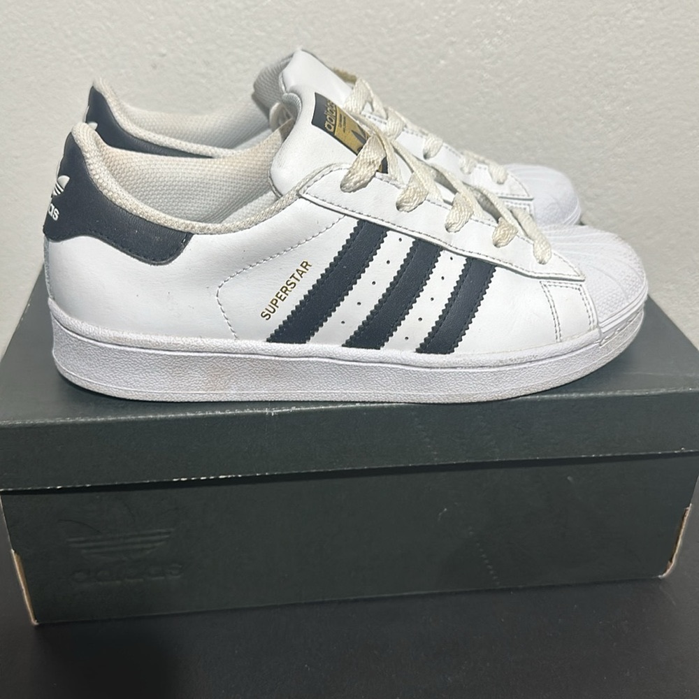 Adidas Superstar